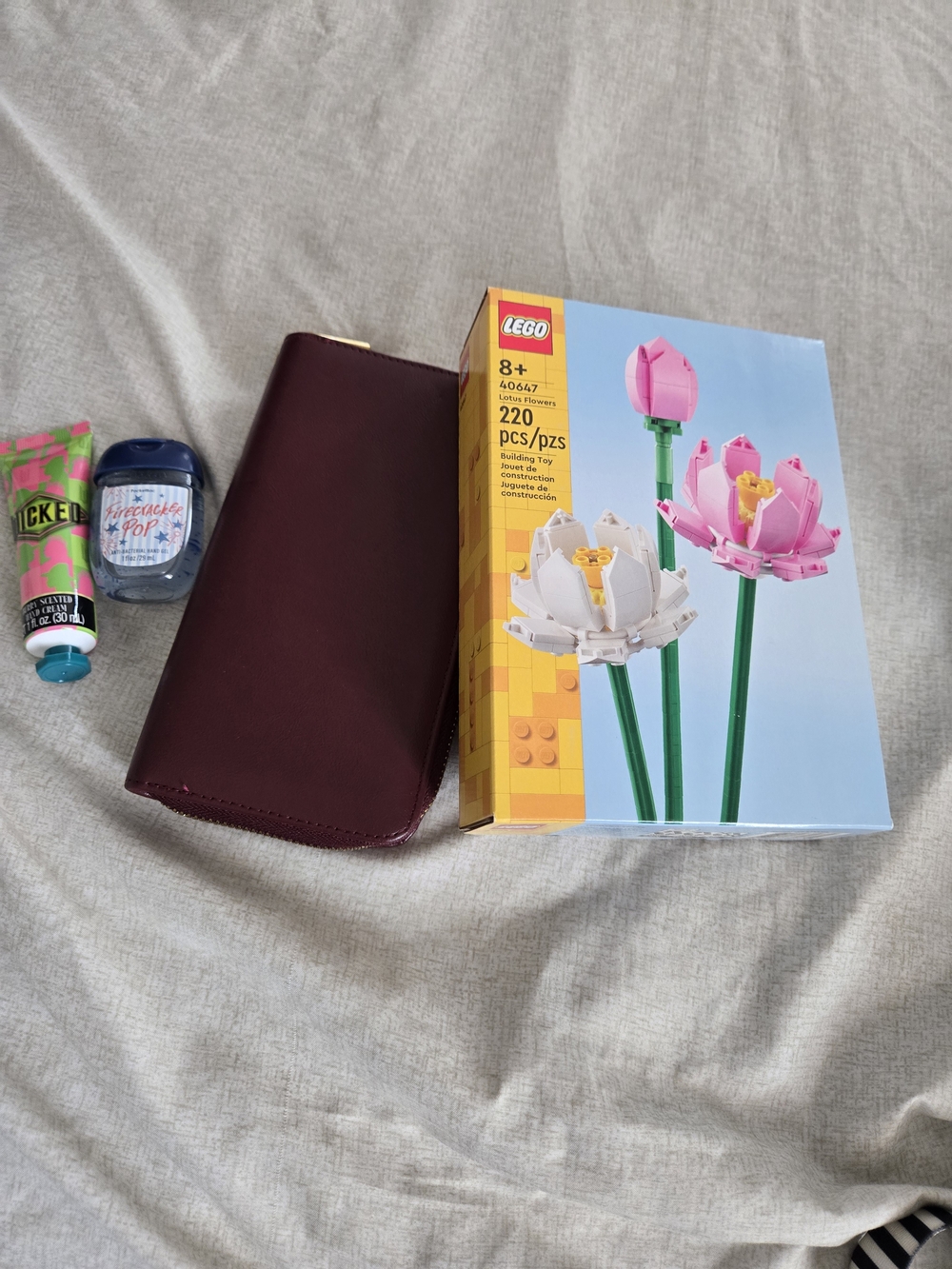 LEGO Classic Pink & White Flower Building Set - Not So Myster Bundle